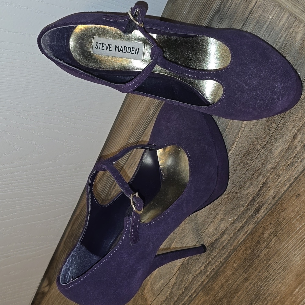 Steve Madden purple pumps
